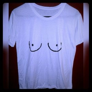 🔴FINAL SALE🔴The Boobie Tshirt!💁💕👕